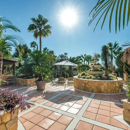 Sleeps 12 With Pool Air Con And Wifi * Patroves