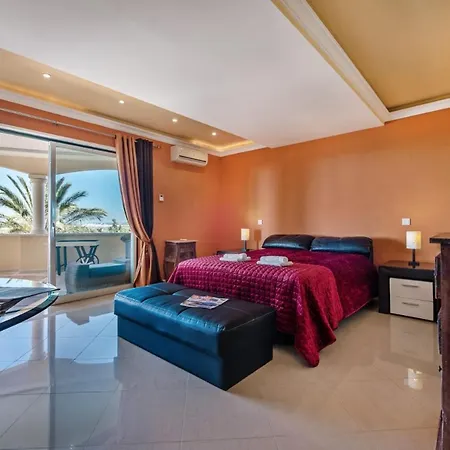 Sleeps 12 With Pool Air Con And Wifi * Patroves