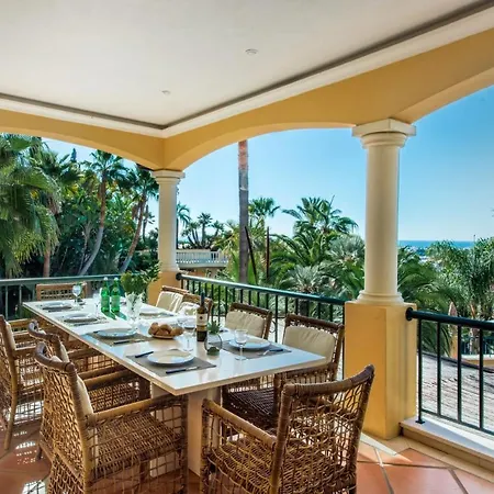 Sleeps 12 With Pool Air Con And Wifi *